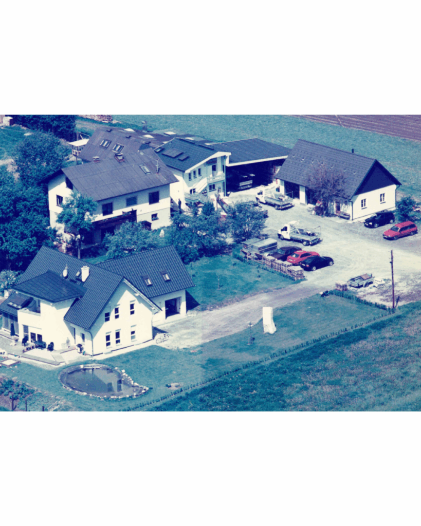 Firmengelände und Fuhrpark